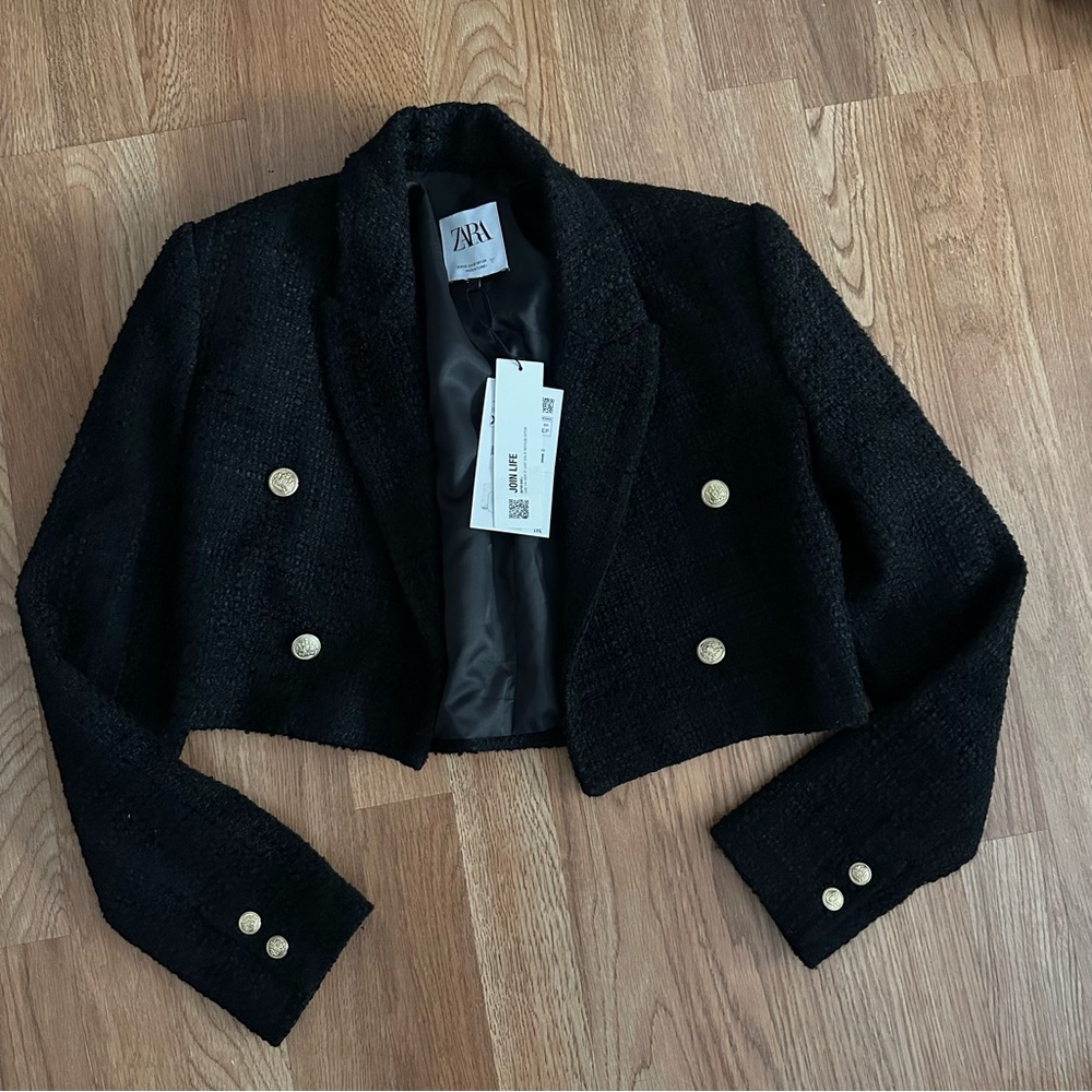 NWT Zara cropped blazer with shoulder padding